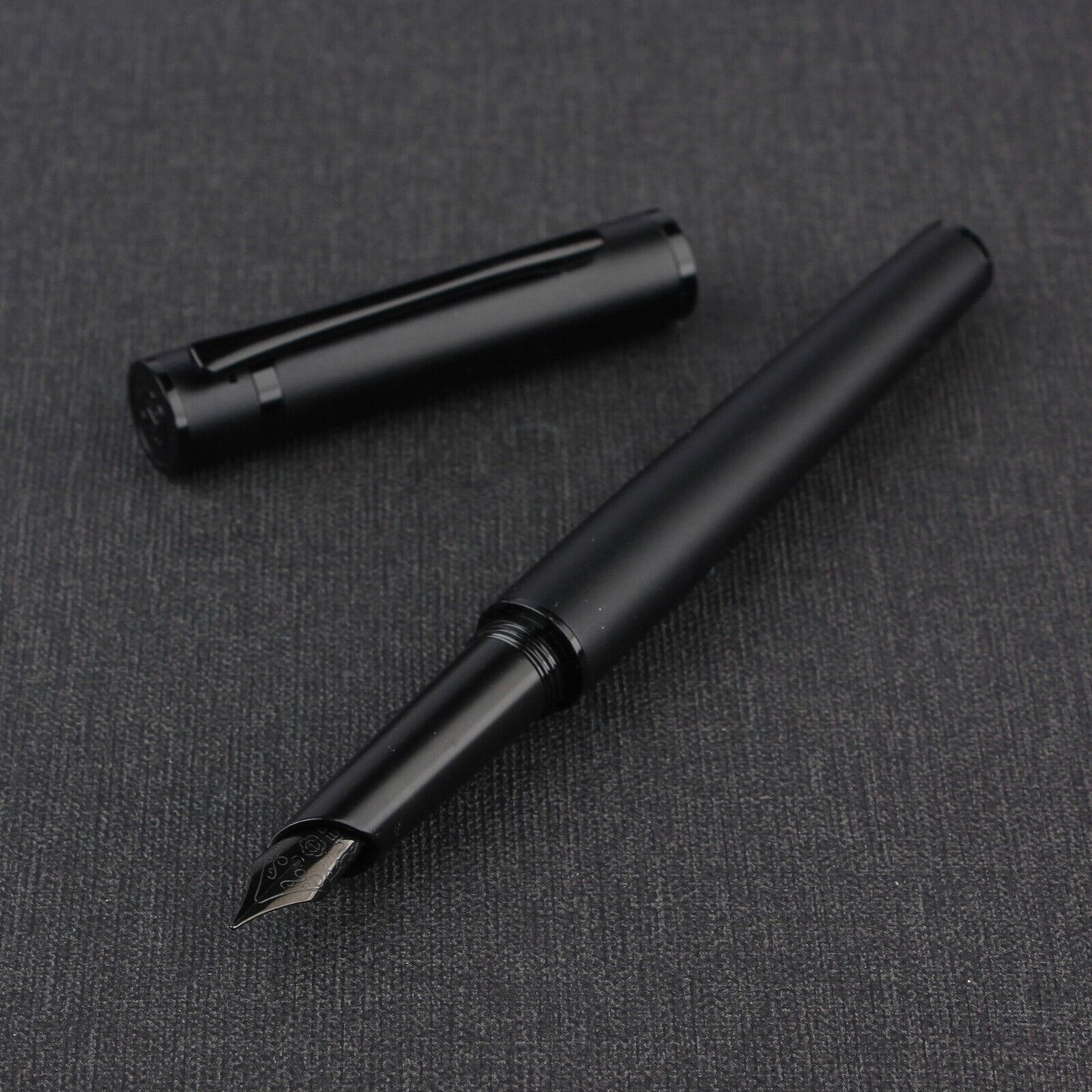 Metal Black Fountain Pen Fine Nib 0.5 mm Iridium Tip Personalised Free Engraving