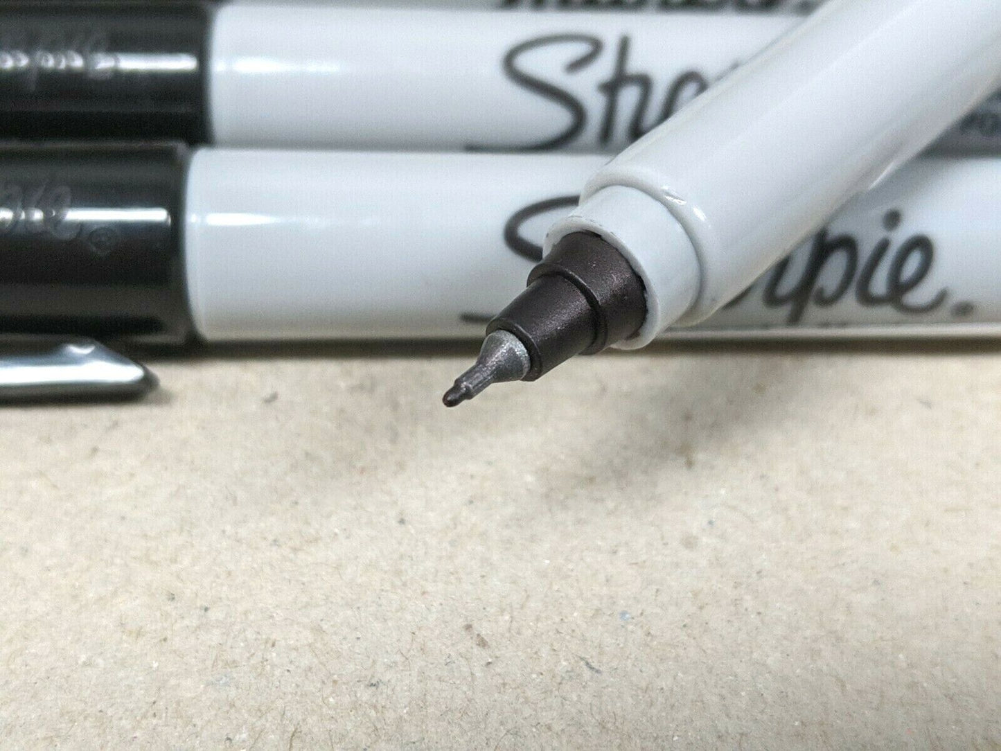 4 x Sharpie Permanent Marker Ultra Fine Point 0.3mm Ultra Fine Black 37121