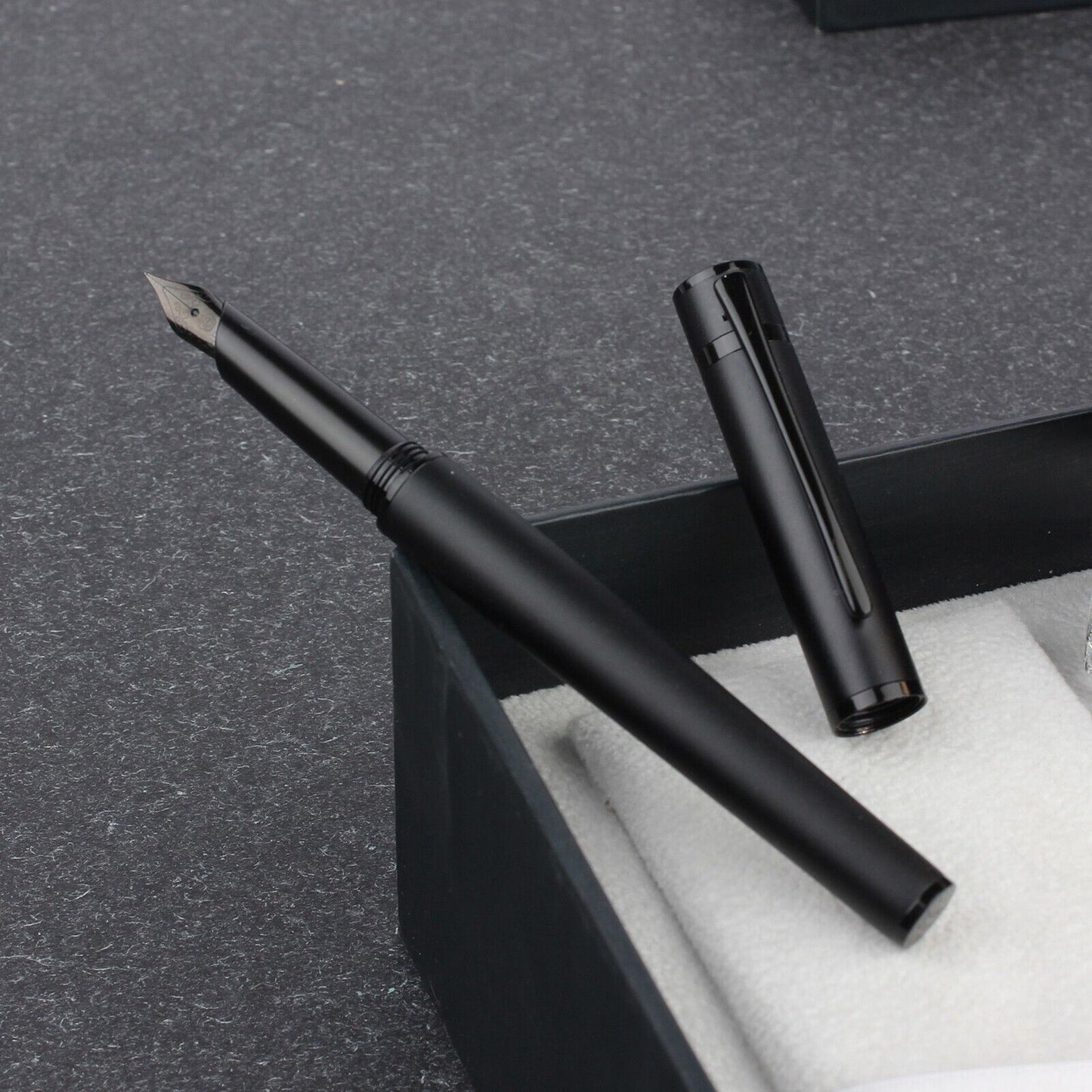 Metal Black Fountain Pen Fine Nib 0.5 mm Iridium Tip Personalised Free Engraving